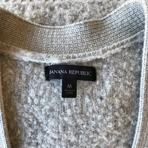 Banana Republic Oversized Safido Bouclé Cardigan in Light Heather Gray