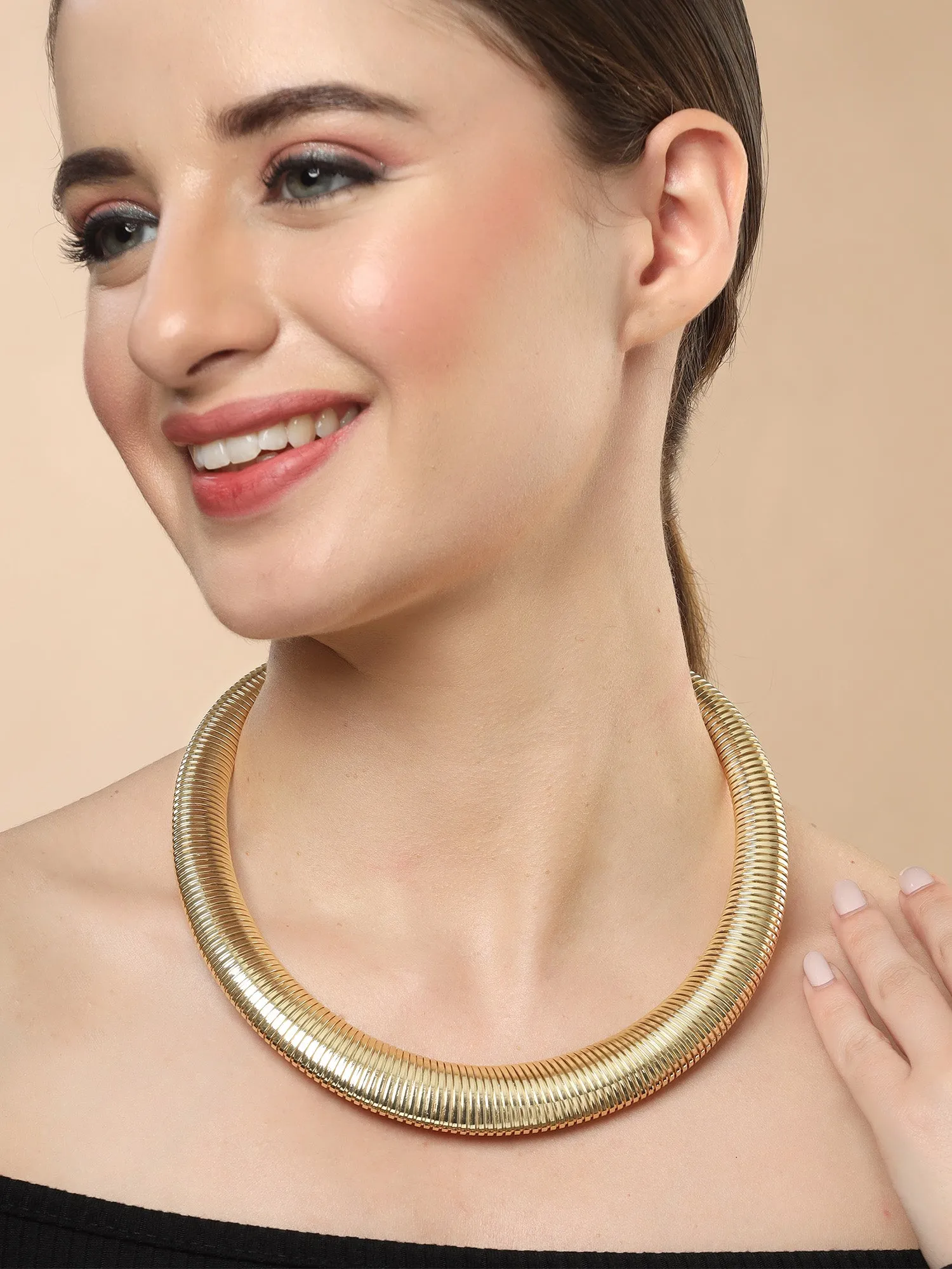 Bohey by KARATCART Gold-Plated Graduating Snake Chain Necklace for Women
