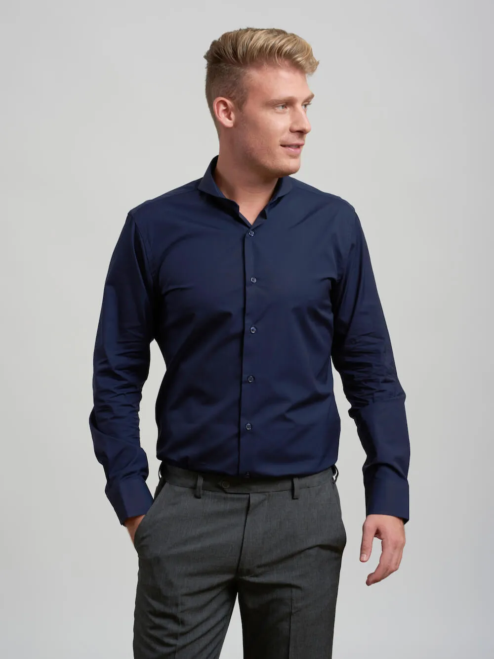 Extreme Cutaway Navy Easy-Iron Shirt