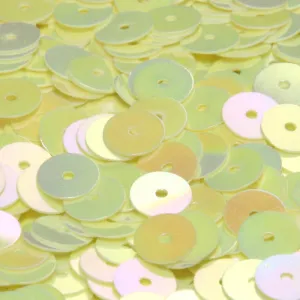Flat Round Sequin #554 Light Yellow (Opaque Iris)