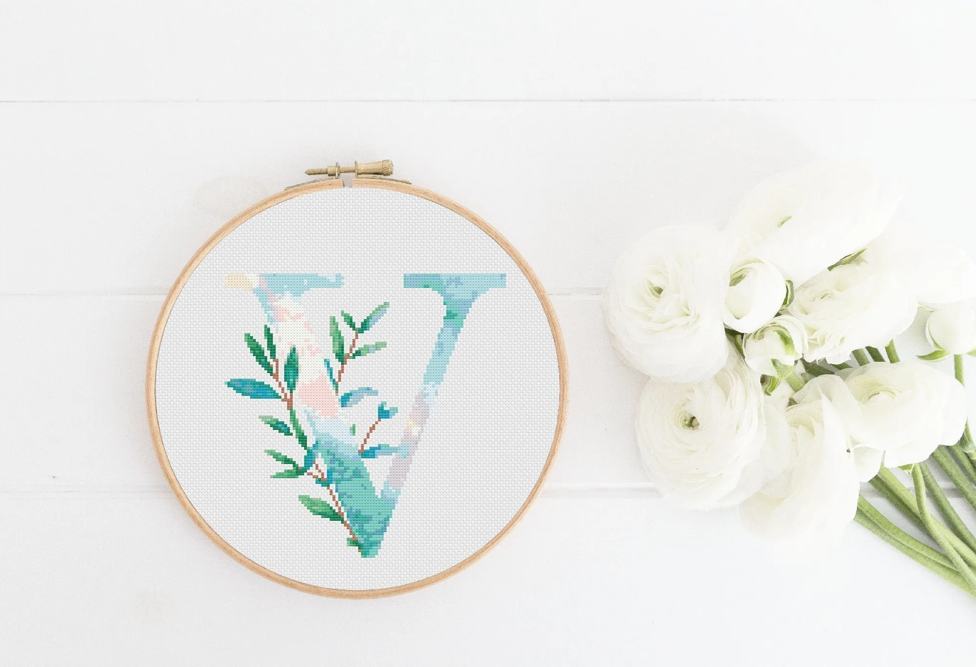 Letter V Cross Stitch Pattern #412