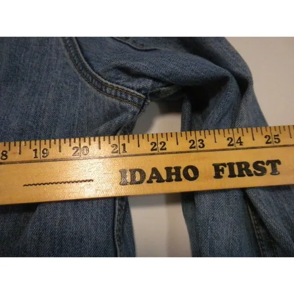 Levi's Jacket Mens L Blue Denim Jean Trucker Button Down Light Wash Vintage 90's