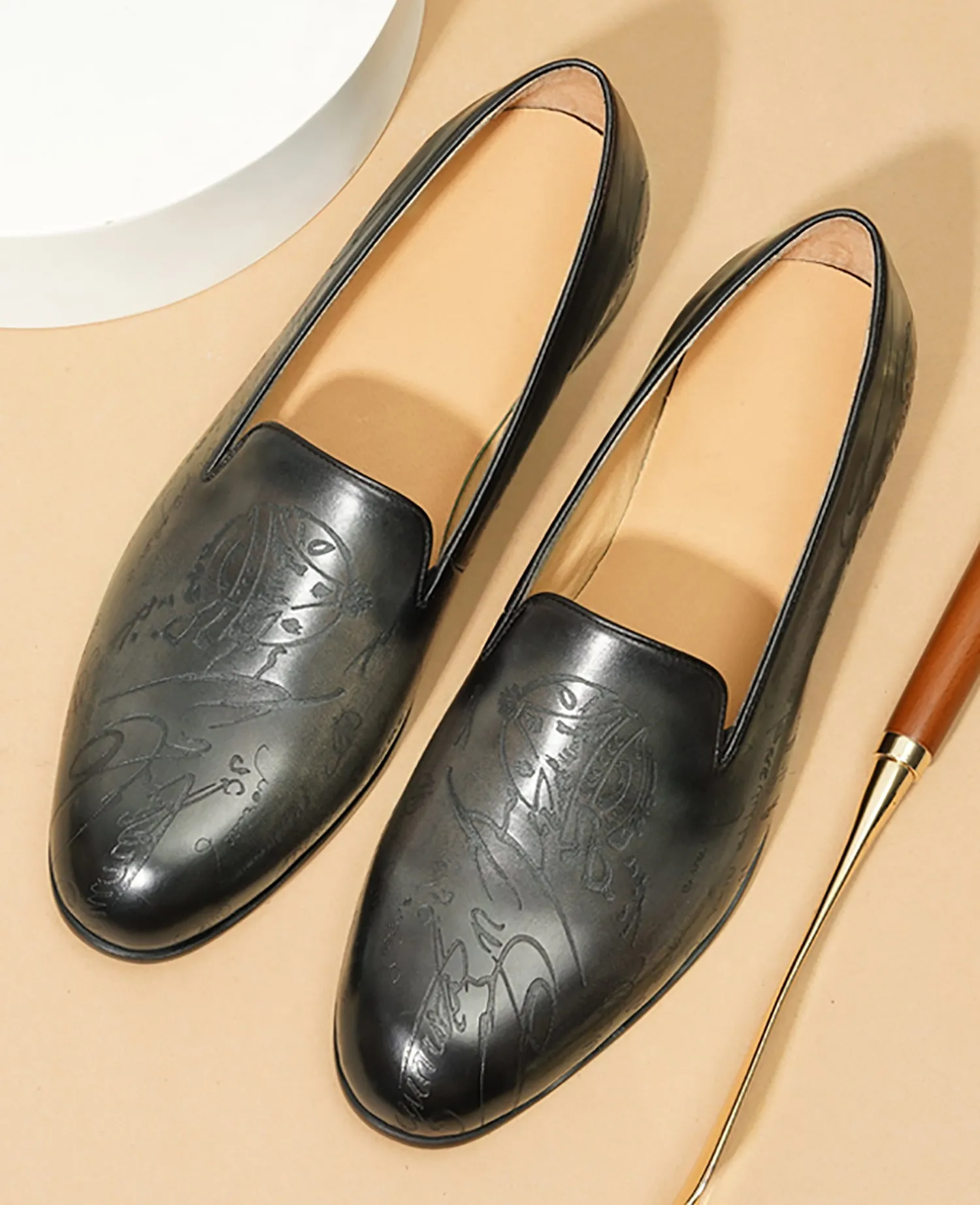 Men's Fashion Carve Penny Loafer