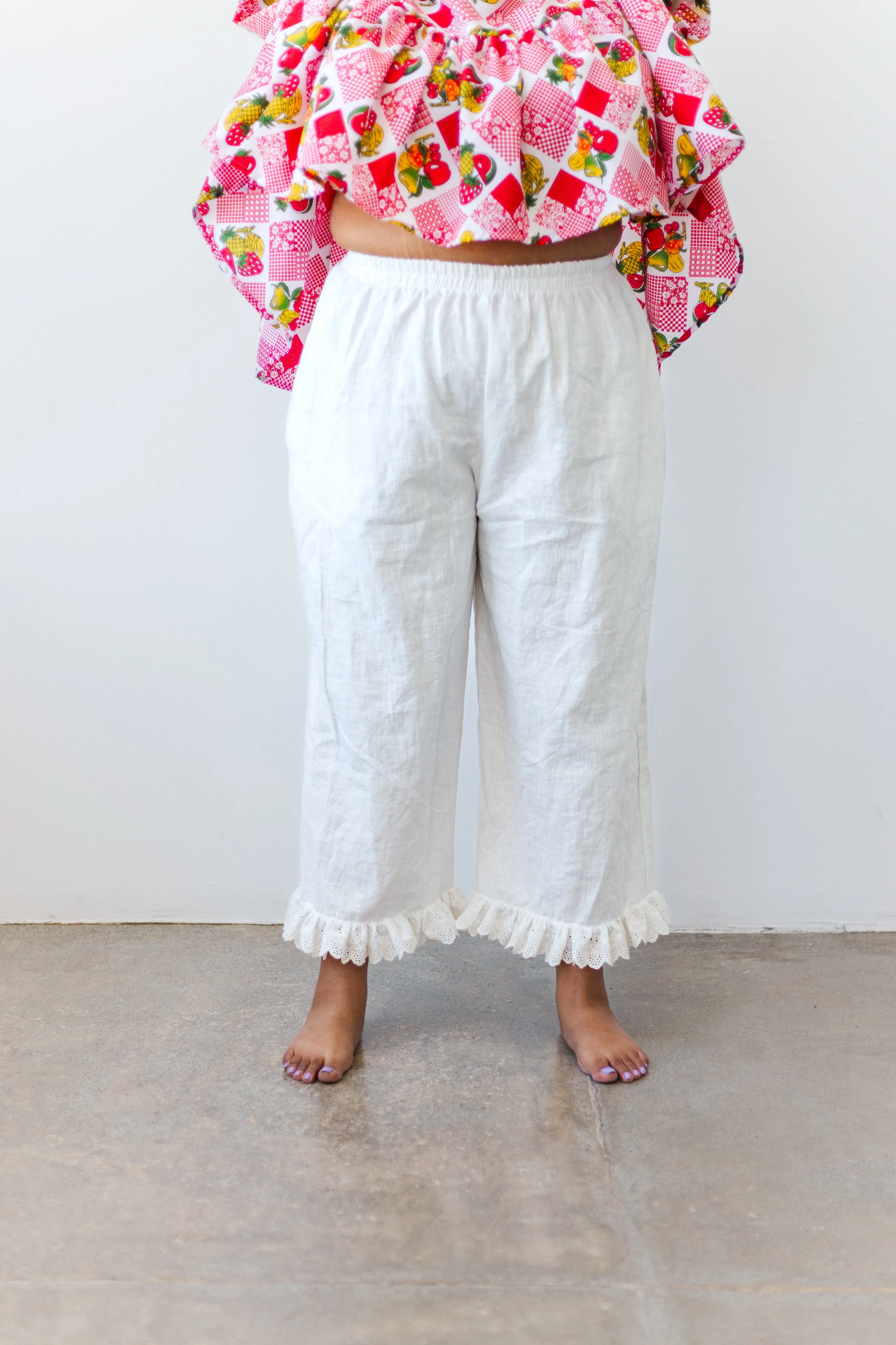 Mid Easy Ruffle Pant in White Linen (RTS)