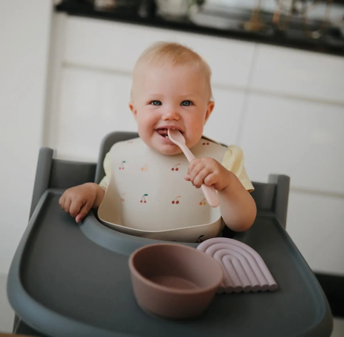 Mushie Silicone Bib