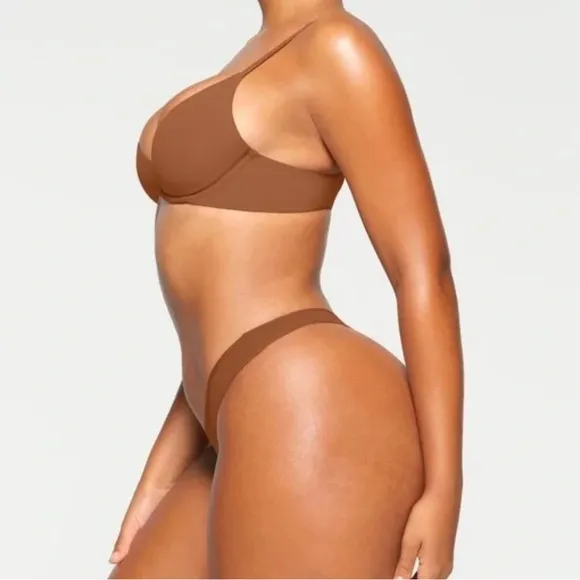 Skims FITS EVERYBODY SCOOP PLUNGE BRA | BRONZE  SIZE 36DD NWT