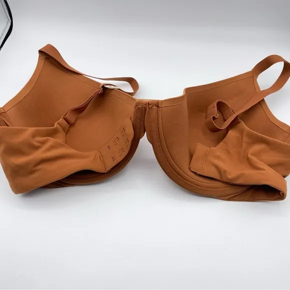 Skims FITS EVERYBODY SCOOP PLUNGE BRA | BRONZE  SIZE 36DD NWT