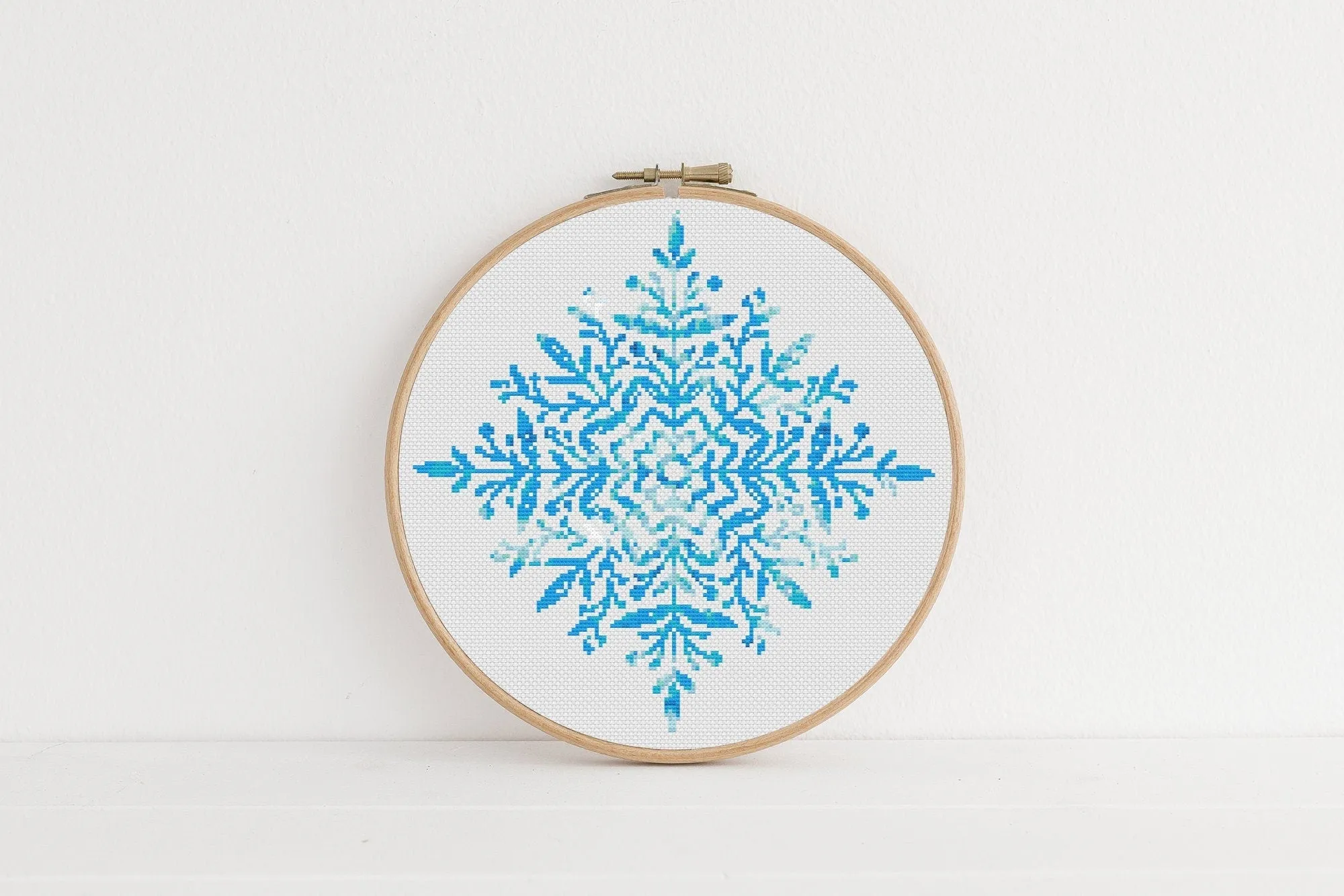 Snowflake Cross Stitch Pattern #987