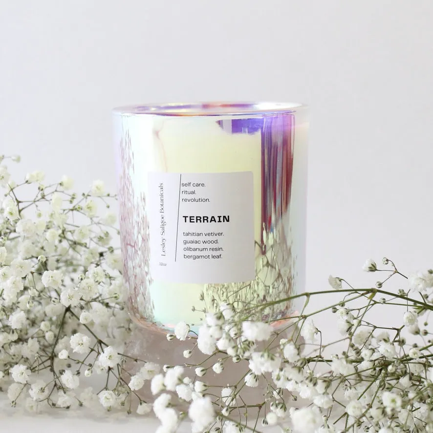 TERRAIN Hand Poured Candle. Olibanum. Vetiver. Guaiac Wood. Pepper. Bergamot. Wood Wick. 12 oz. Prismatic Vessel. Large. SALE