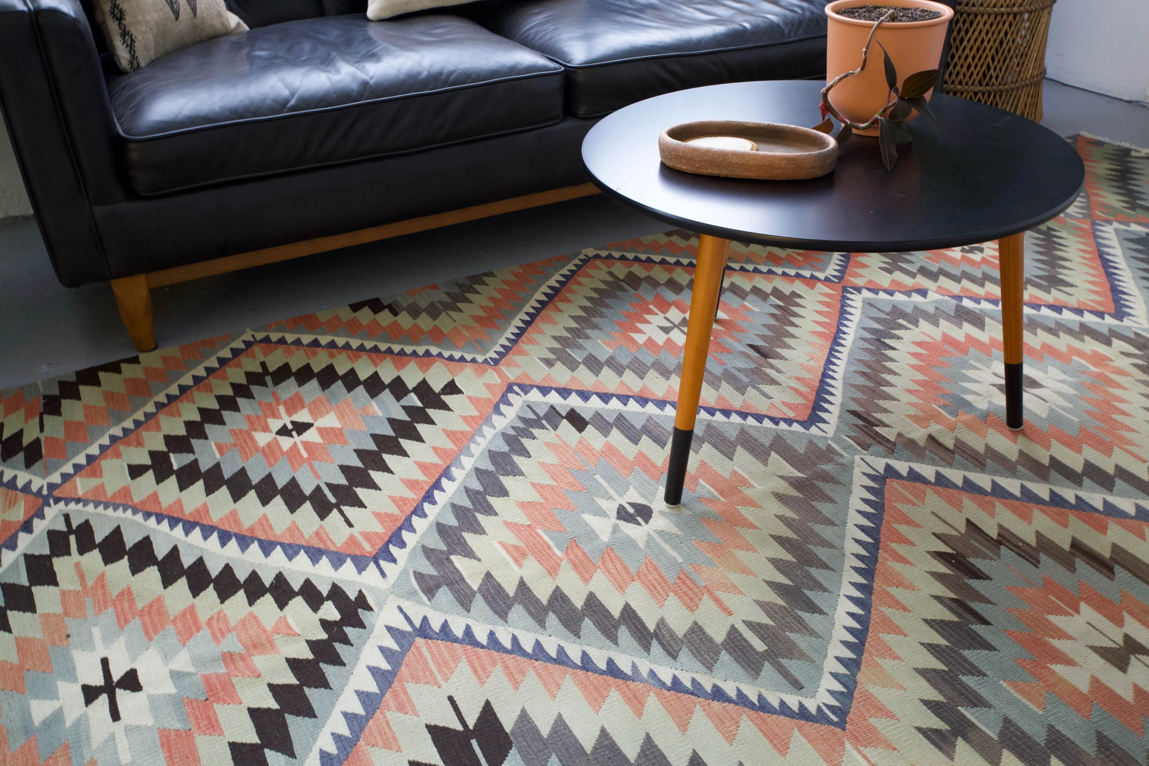 Vintage Turkish western Anatolian Kilim Rug